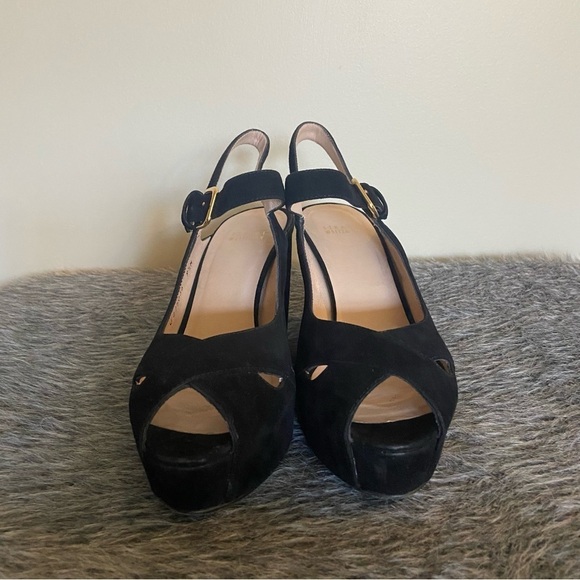 Stuart Weitzman Black Suede Turnover Platform Heel - Picture 6 of 14
